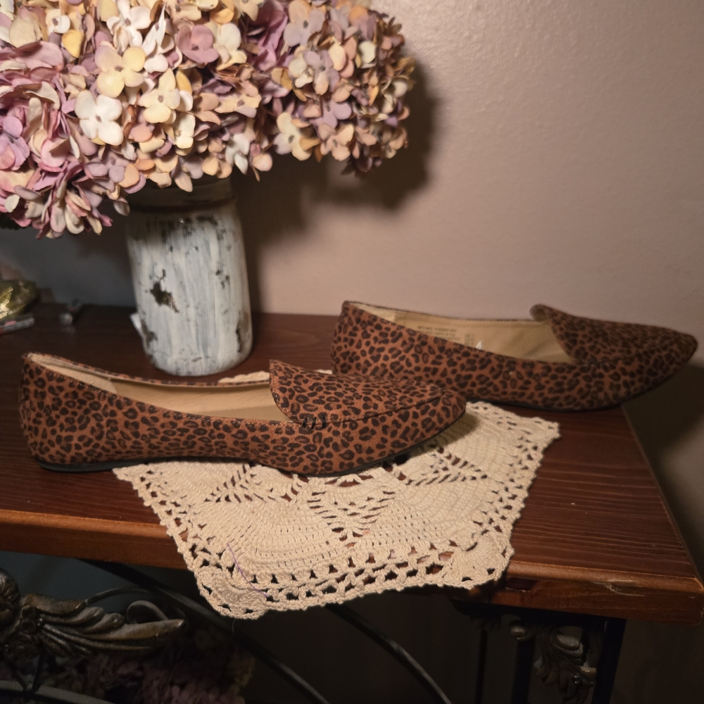 Time and Tru Leopard Print Flats - Picture 6 of 7